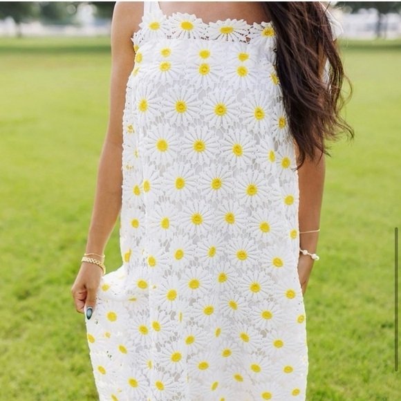 J. Marie Jenna Tie Strap Square Neck White Floral Daisy Lace Shift Midi Dress - Picture 16 of 16